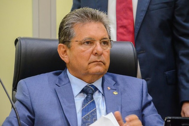 Assembleia deve votar contas de Ricardo Coutinho e João Azevêdo apenas em 2023, revela Adriano Galdino