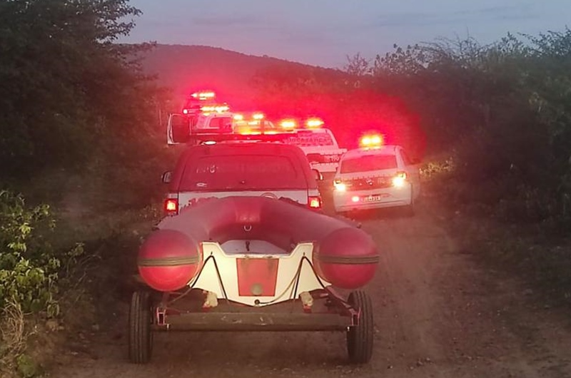 Polícia Civil, PM e Corpo de Bombeiros deflagram operação para prender fugitivos em Coremas