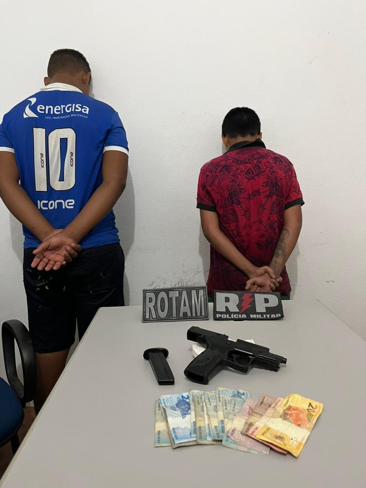 Polícia Militar detém acusados de roubar estabelecimento comercial em Patos