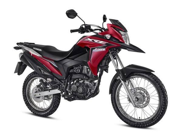 Mulher tem moto tomada em assalto na manhã desta quinta-feira (07) em frente a UFCG de Patos