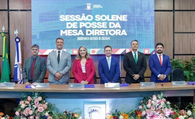 Câmara Municipal de Patos empossa membros da Mesa Diretora, biênio 2023/2024