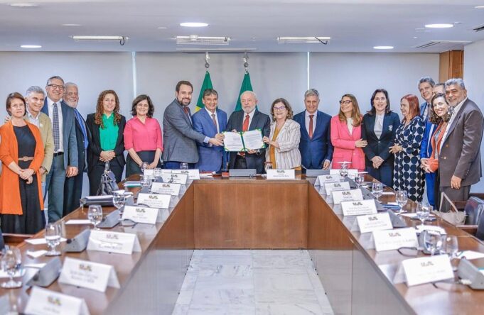 13 milhões de pessoas deixam de passar fome; Lenildo Morais fala sobre o papel estratégico da Conab