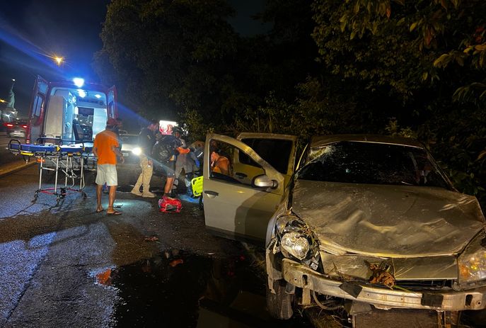 Motorista com sintomas de embriaguez fica ferido em acidente na PB