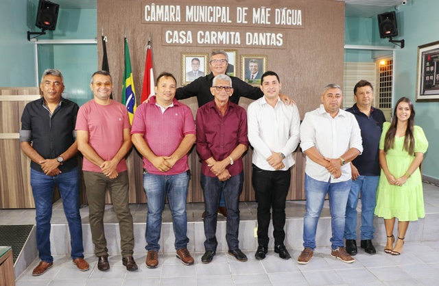 Vereador Del de Rivaldo toma posse como presidente da Câmara Municipal de Mãe D’Água para o Biênio 2023/2024 - VÍDEOS 