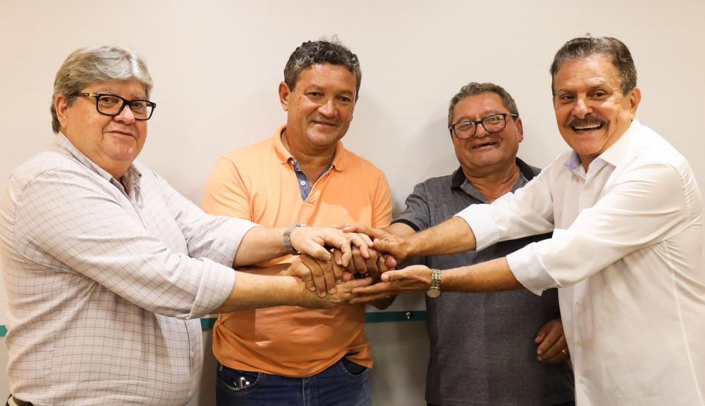 Prefeito e pré-candidato de Sertãozinho se filiam ao PSB 