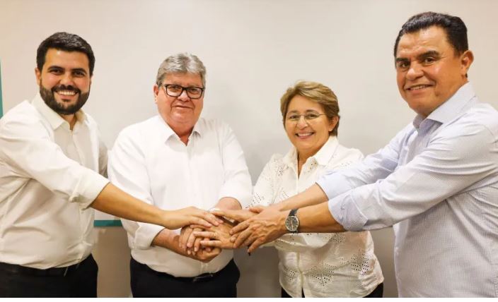 Prefeita de Uiraúna, no Sertão, deixa MDB e se filia ao PSB