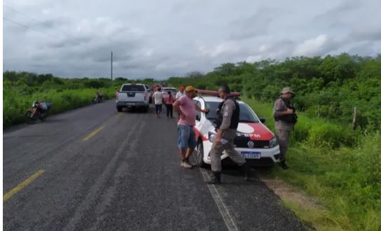 Homem é morto a tiros e mulher é baleada, em São Bento