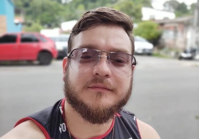 Cantor sertanejo é assassinado com 20 tiros na frente da noiva