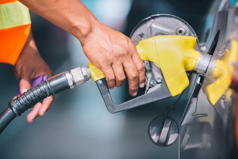 Pesquisa do Procon/Patos aponta variação no preço dos combustíveis com pagamento à vista e débito
