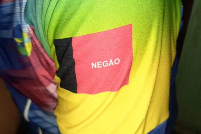 Ciclistas paraibanos encomendam camisas e recebem fardamento com a palavra 