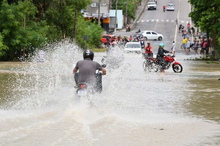 Quase 100 cidades da Paraíba podem ter chuvas fortes com ventos intensos de mais de 60 km/h