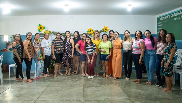 Projeto Girassol: grupo terapêutico auxilia mulheres vítimas de violência no desenvolvimento emocional