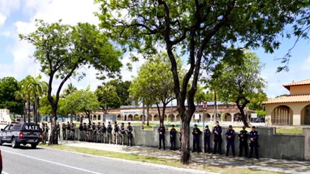Polícia Militar desocupa frente do quartel do Grupamento e permanece no local para impedir volta de movimentos antidemocráticos