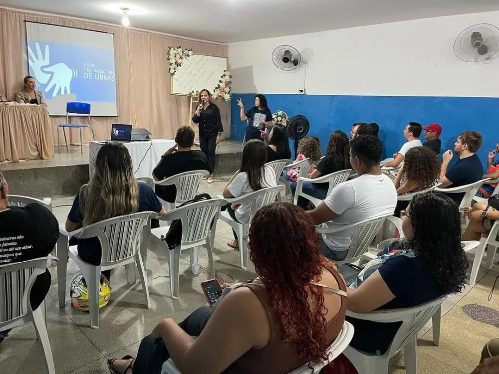 Educação dá início a 4ª edição do curso de Libras, Soroban e Braille