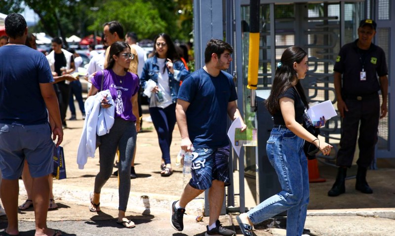 Mais de 27 mil candidatos não compareceram ao 1º dia de Enem na PB