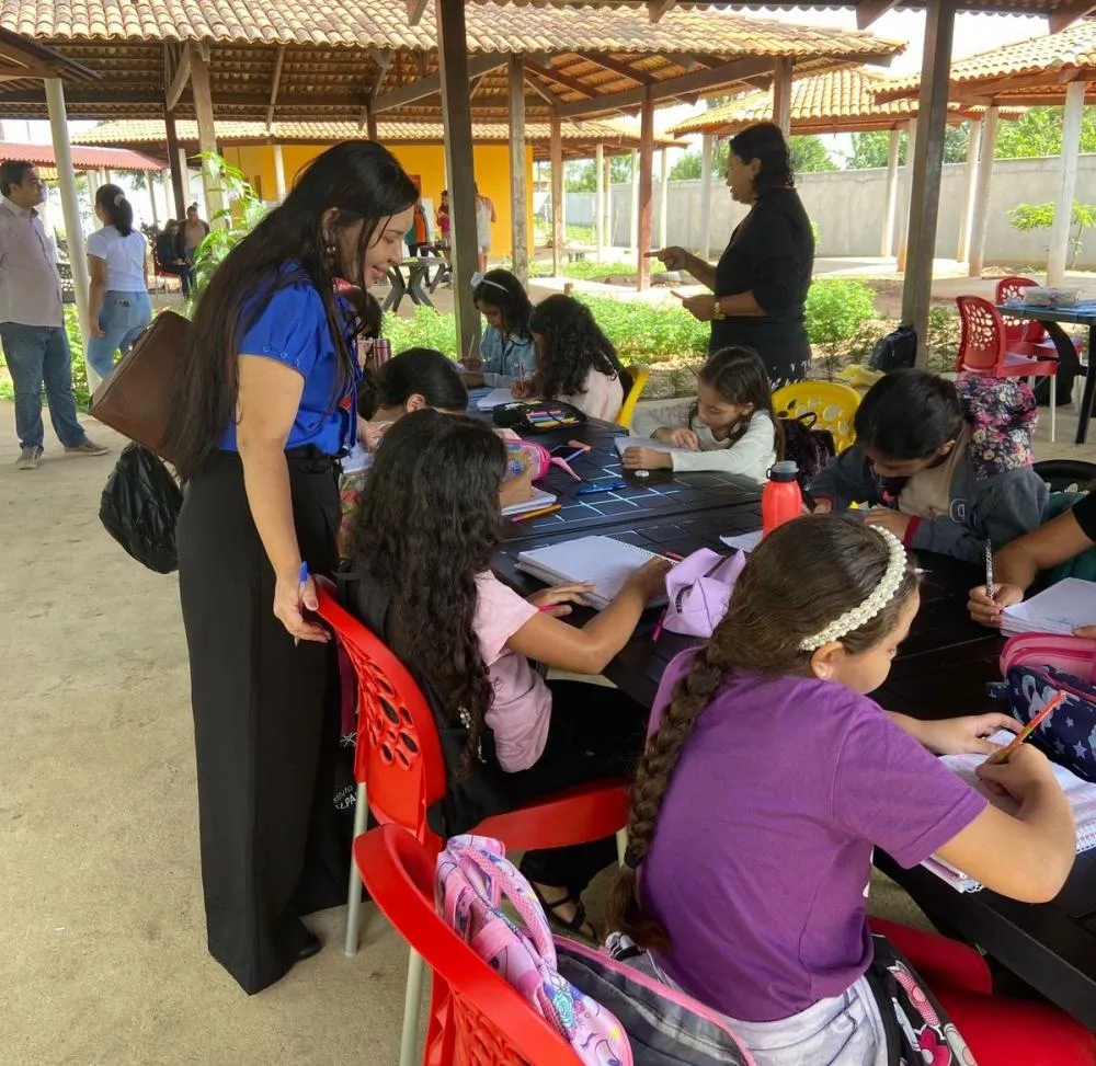 Em busca de novos projetos e experiências, Prefeitura envia equipe para conhecer escola modelo na zona rural de Bananeiras