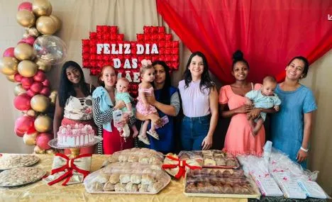 Hospital Infantil Noaldo Leite realiza ação em homenagem às mães acompanhantes e servidoras da unidade