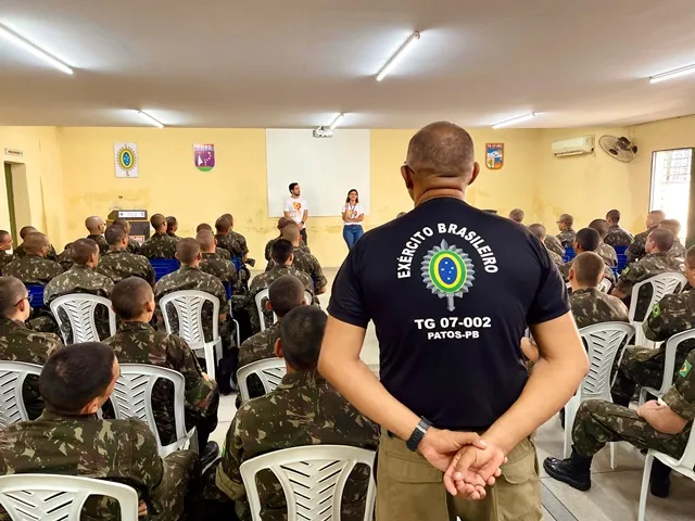Prefeitura de Patos promove palestra sobre Exploração e Violência Sexual contra Crianças e Adolescentes no Tiro de Guerra 07-002