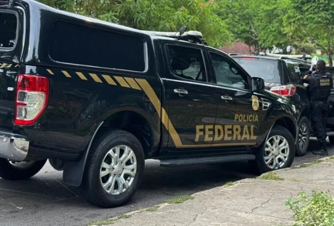 PF investiga suspeito de crimes de abuso sexual infantil praticados na internet, em Patos