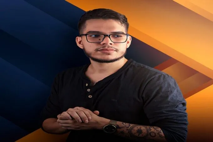 Transformando empresas com criatividade: conheça Dennys, designer de mídias sociais de Patos. Contato: (83) 98210-3626 