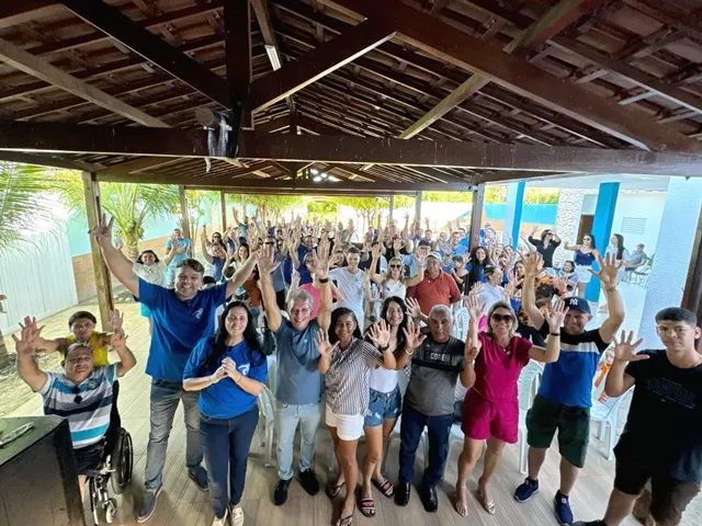 Amigos da Dra Perla promovem feijoada em apoio a sua pré campanha a vereadora e lota área de laser na cidade de Patos