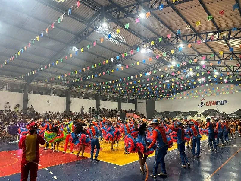 Show de cores e muita cultura marcam a etapa de Patos do Festival de Quadrilhas Juninas da Paraíba