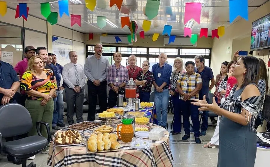 Café da manhã junino na Vara do Trabalho reúne magistrados, advogados, servidores e trabalhadores, em Patos