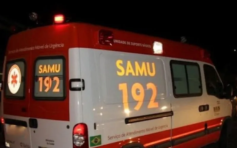 BR 230: Colisão frontal entre um ônibus e uma motocicleta deixa uma vítima fatal na madrugada deste domingo (23), véspera de São João