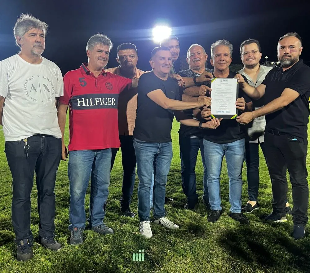 Prefeitura de Patos assina ordem de serviço para última fase de reforma do Estádio José Cavalcanti