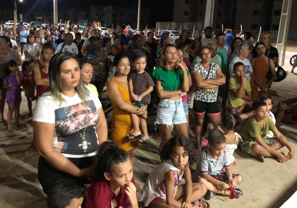 Comunidade comemora ordem de serviço para construção de uma creche nos Residenciais São Judas Tadeu I e II