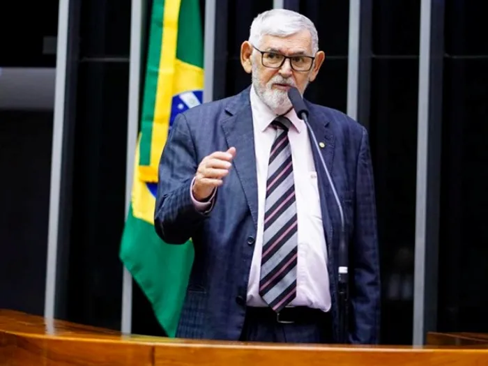 Luiz Couto apresenta PL que estabelece Pontos de Vida Ativa para população idosa