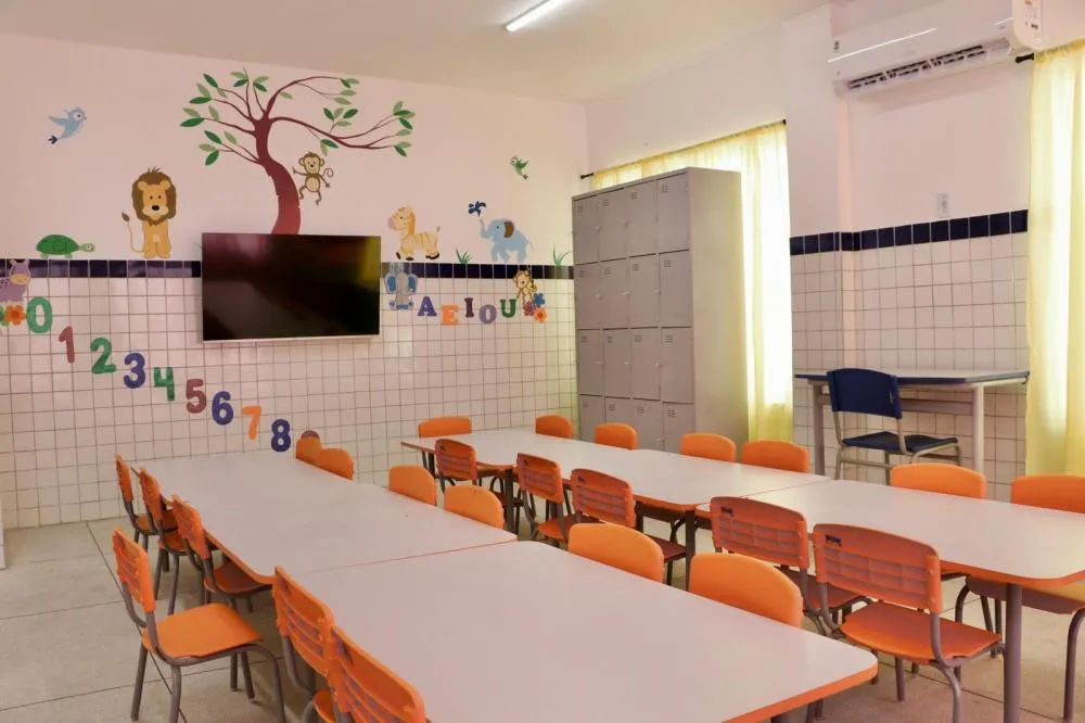 Prefeitura de Patos inaugura creche para 50 crianças no Alto da Tubiba e homenageia menino Gabriel de Sousa Medeiros Araújo 