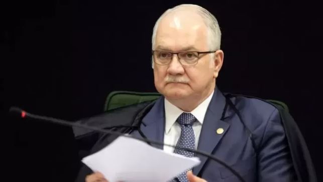 Supremo forma maioria para derrubar lei estadual que proíbe linguagem neutra em escolas