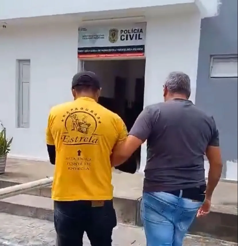 Homem que matou amigo a pedradas em bar é preso, na Paraíba