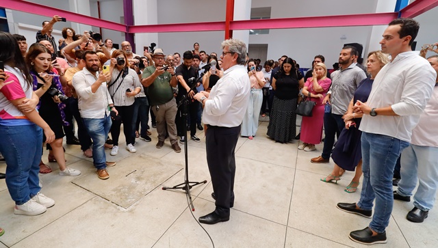João Azevêdo inaugura Escola Integral Técnica de Arte, Tecnologia e Economia Criativa e destaca compromisso do governo com a formação profissional da juventude paraibana