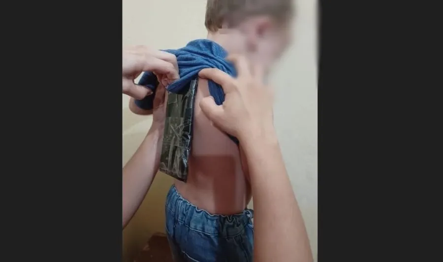 OUÇA: Em Patos, mãe é detida após colar parte de celular no filho para tentar entrar no Presídio Procurador Romero Nóbrega 