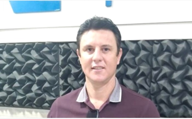 Assessor jurídico da Prefeitura de Areia de Baraúnas fala sobre decisão de cassação do prefeito Toninho Macêdo e se mostra confiante em reverter a decisão. OUÇA