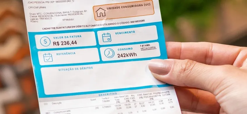 Bandeira tarifária de energia volta a ser verde em agosto