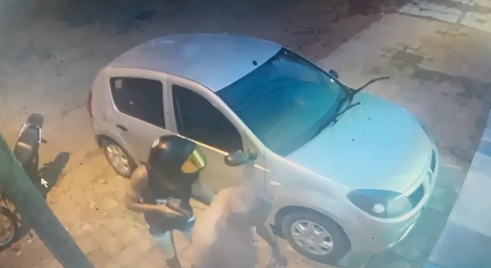Suspeitos fazem moradores reféns e roubam objetos e cachorra da família, na PB