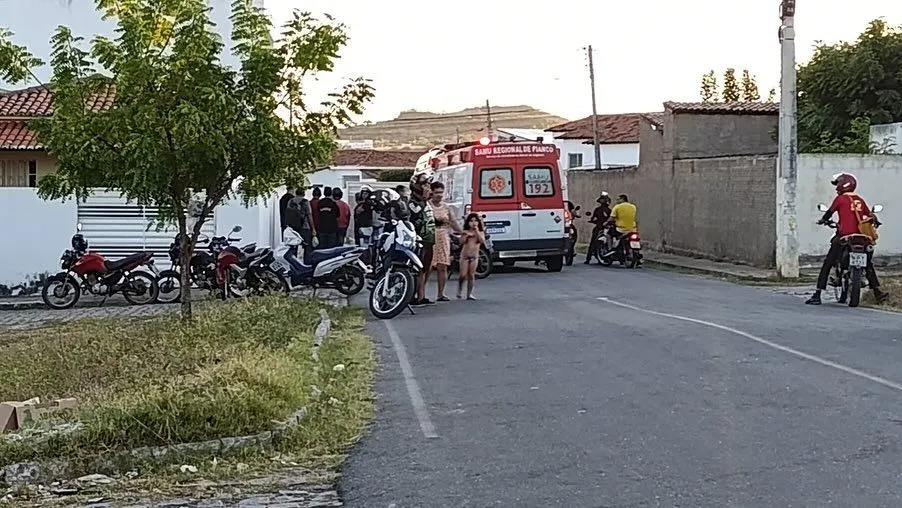 Idosa morre atropelada por carro enquanto fazia caminhada, na Paraíba