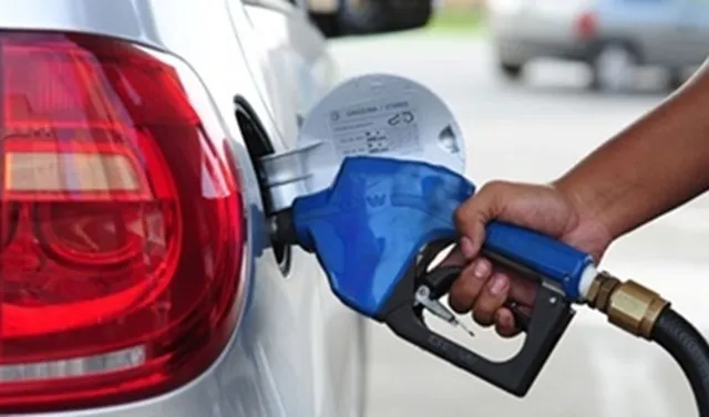 Procon de Patos realiza pesquisa e verifica redução do preço da gasolina comum 
