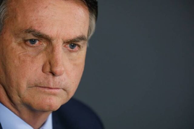 Bolsonaro diz que não tomou vacina e cogita processar ministro da CGU