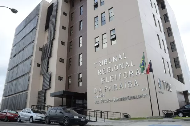 Juíza arquiva acusação de propaganda eleitoral irregular contra jornalista patoense, impetrada por equipe do prefeito Nabor