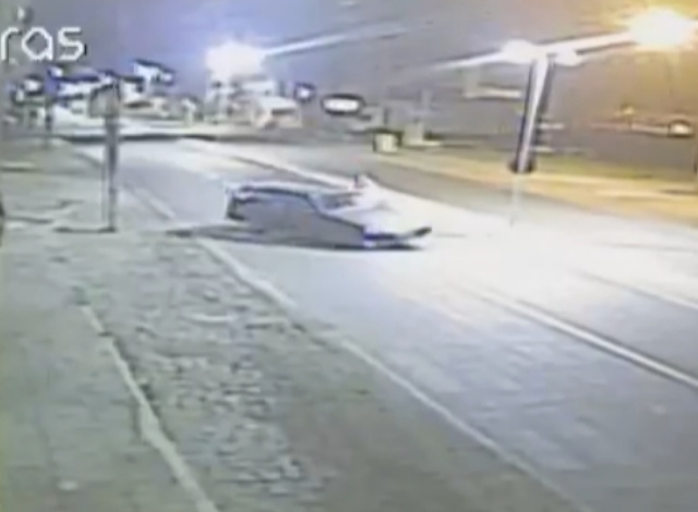 VÍDEO: Jovem fica ferido após ser colidido por carro na cidade de Sousa