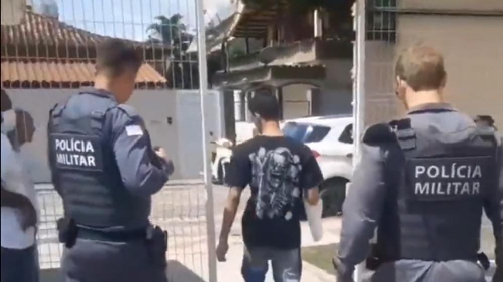 Aluno autista é impedido de prestar ENEM e acaba retirado de escola pela PM