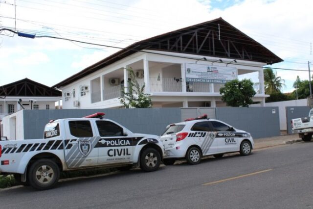 Suspeito de cometer homicídio contra mulher em Condado se apresenta na Delegacia de Polícia 