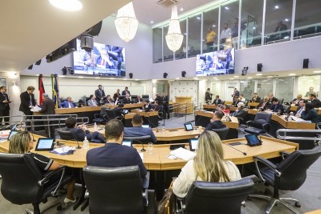 Assembleia Legislativa lamenta a morte de Manoel Júnior, prefeito de Pedras de Fogo