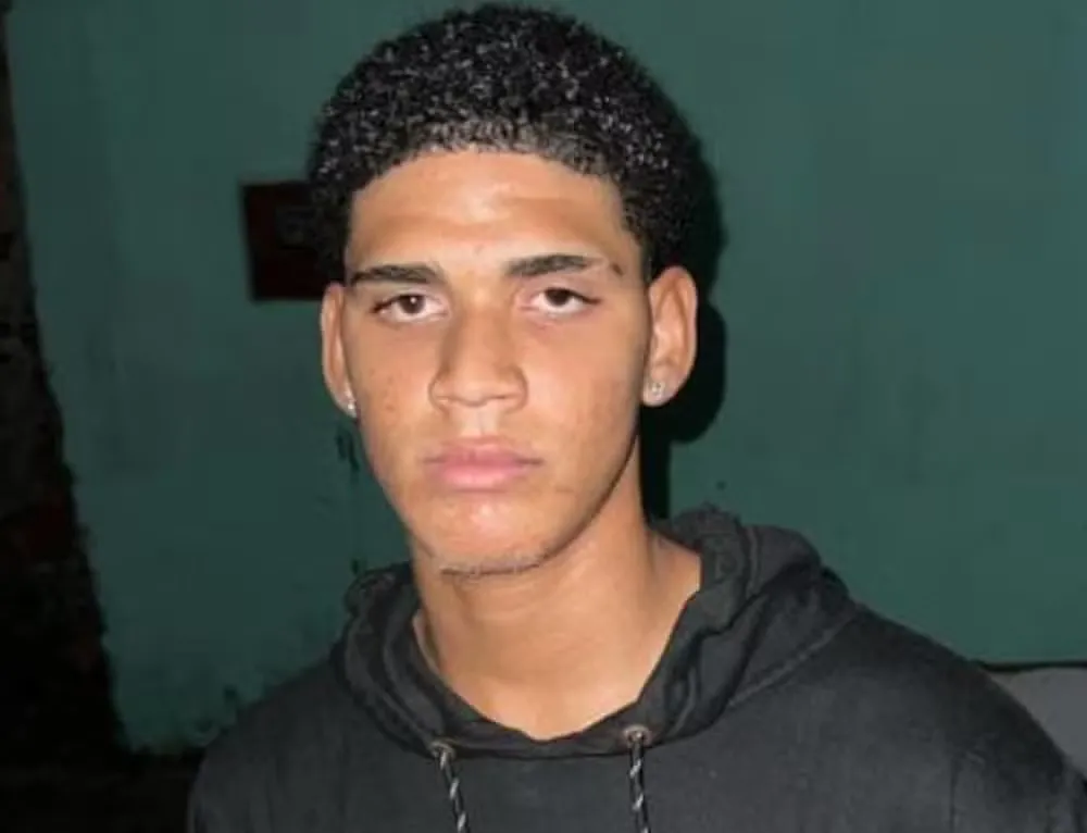 Jovem de 18 anos sai de casa para ir à festa e é morto no caminho, na Paraíba