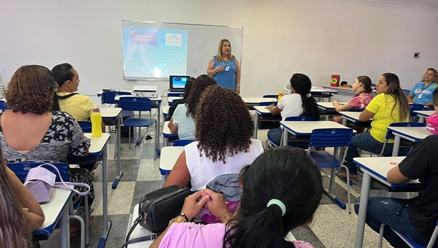 Assistentes de alfabetização do Programa Tempo de Aprender participam de primeira formação do ano