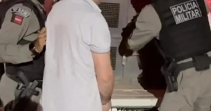 Homem é preso após matar a própria mãe a facadas em Montadas.